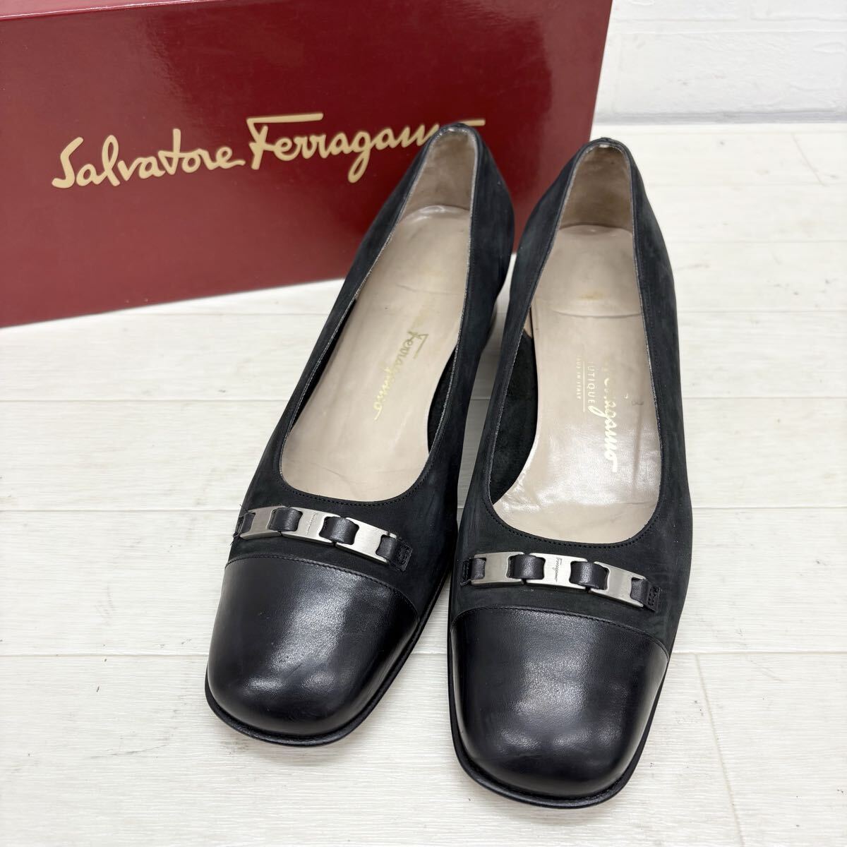 M33〓 ⑥Salvatore Ferragamo サルヴァトーレフェラガモ パンプス レディース サイズ8C ブラック レザー スエードレザー 靴 シューズ拍卖