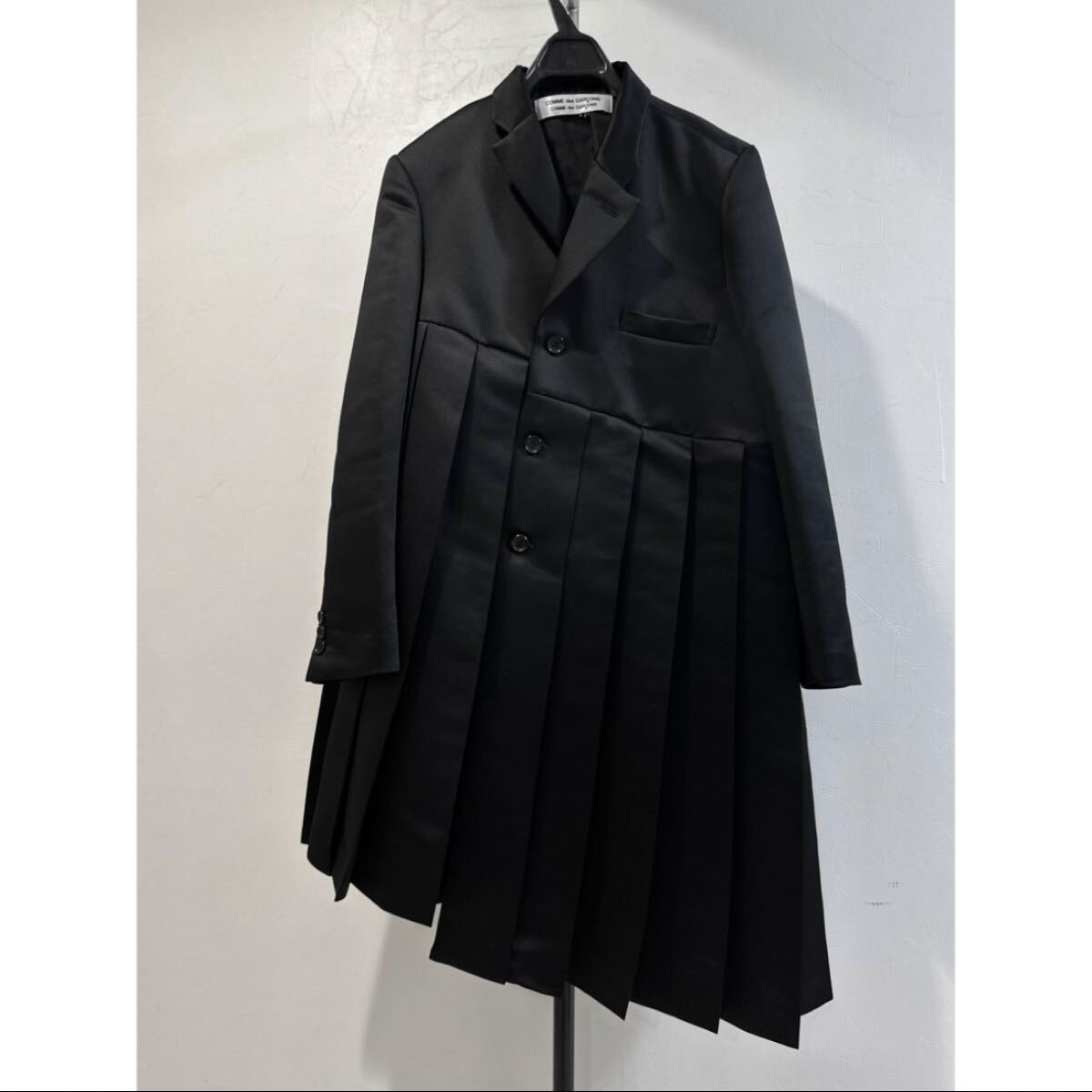 2022AW コムコム コムデギャルソン プリーツ ジャケット コート COMME des GARCONS ポリエステル ブラック拍卖