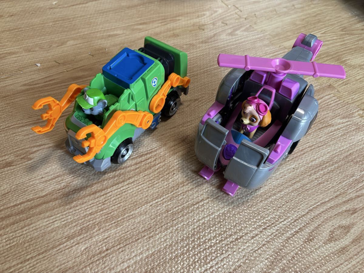 ☆パウパトロール☆おもちゃ 玩具 2台セット☆変身 自動車☆中古品☆送料込み!! トランスフォーマー トミカ拍卖