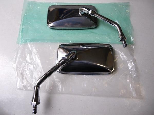 ☆新品! 旧:純正typeスクエアー 10mm 右:逆ネジSET! *ドラッグスター *ビラーゴ *XJR400R *SRV250 *ルネッサ *SR400 *SRX400拍卖