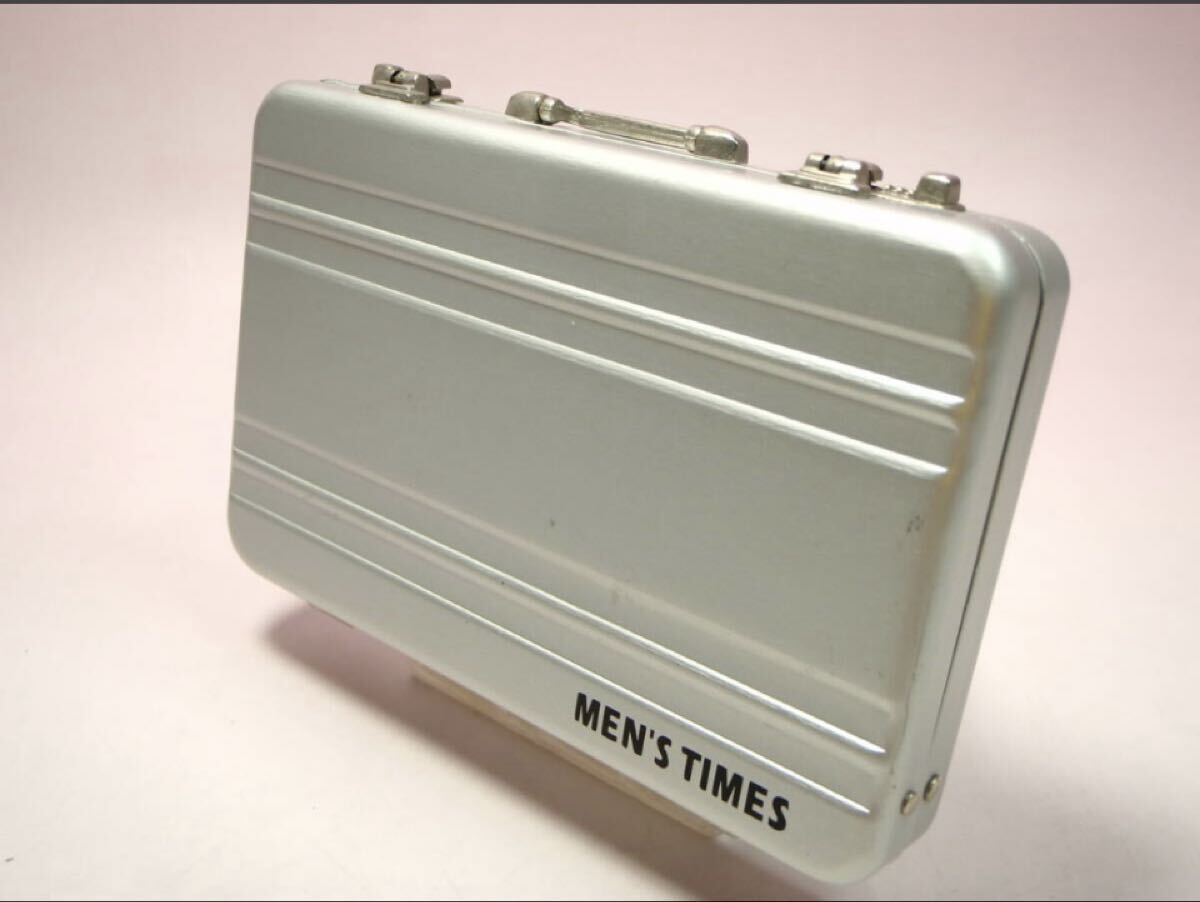 【未使用品】MENS TIMES メンズタイムズ アルミ製 アタッシュケース型 名刺入れ シルバー ビジネス ZERO拍卖