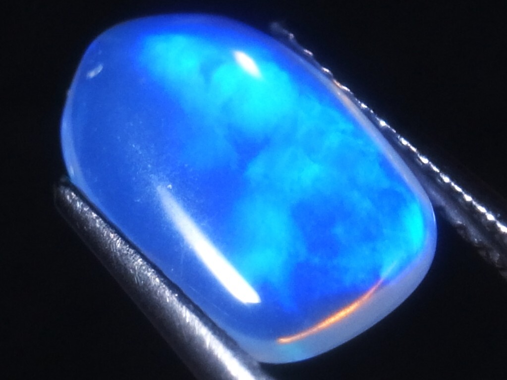 1.53ct a 新品・天然クリスタルオパール磨き原石 エチオピア産拍卖