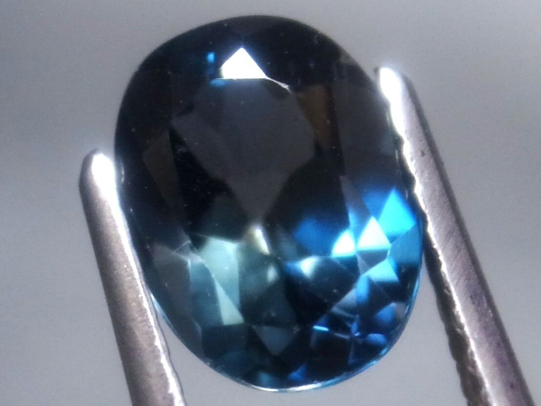 1.78ct 新品・天然ロンドンブルートパーズ マダガスカル産拍卖