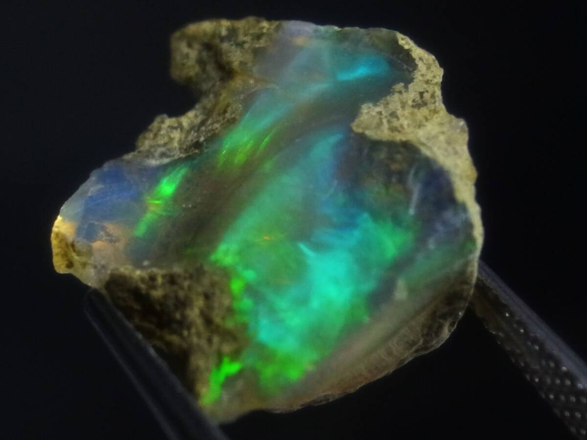 6.93ct 新品・天然オパール母岩付き原石 エチオピア産拍卖