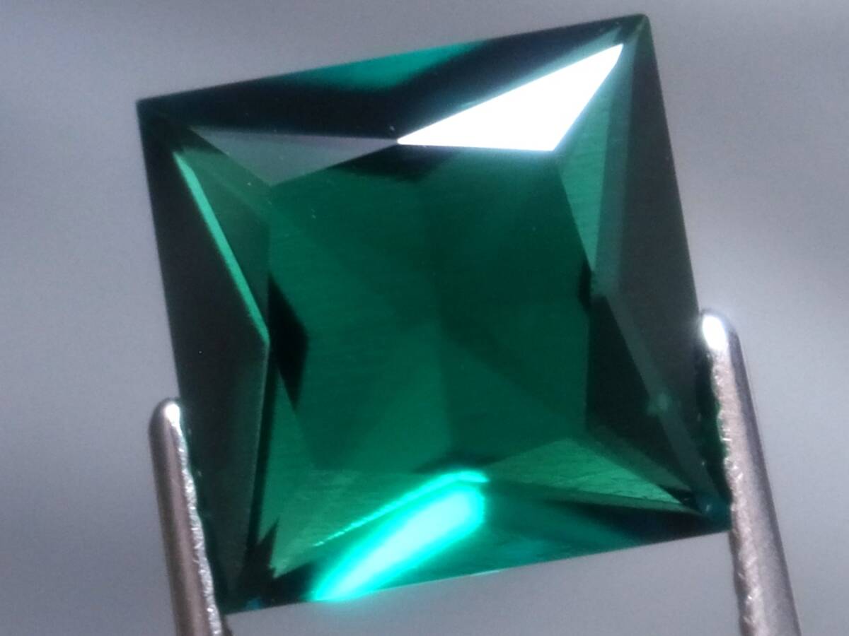 3.80ct 新品・大粒サイズ・ザンビアカラー合成エメラルド 高品質高級品・タイラス社製造品拍卖
