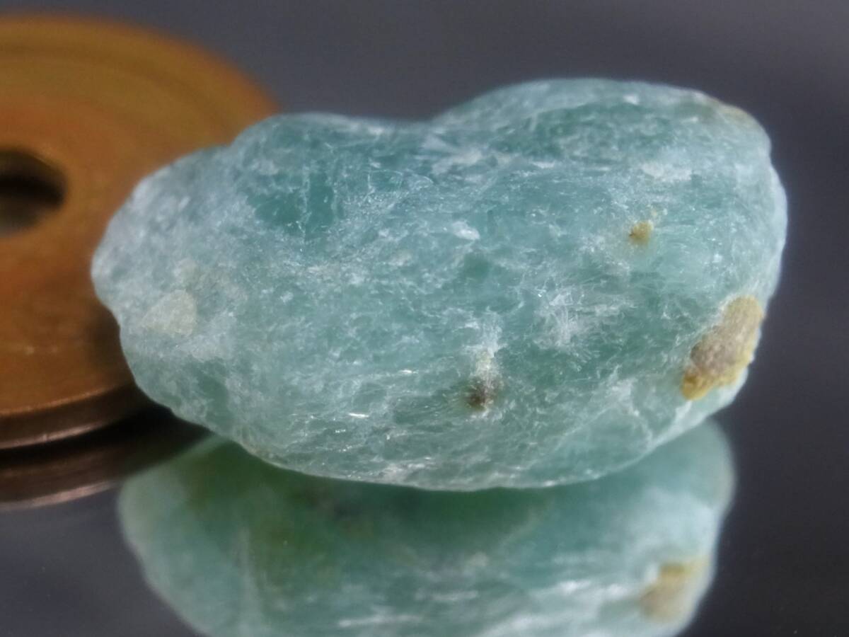 14.64ct 新品・大粒サイズ・透明感のある高品質な天然グランディディエライト原石 マダガスカル産拍卖