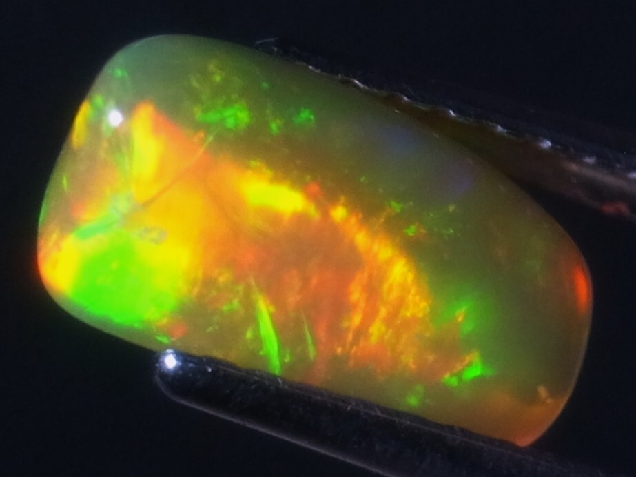 1.53ct b 新品・天然クリスタルオパール磨き原石 エチオピア産拍卖