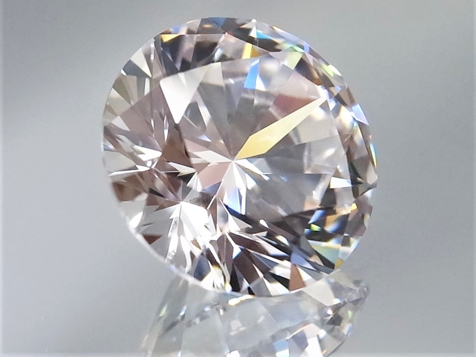 6.15ct 10mm 究極のExcellent cut 大粒キュービックジルコニア 理想的なラウンドブリリアンカット 人の手が一切触れていない完全未使用新品拍卖