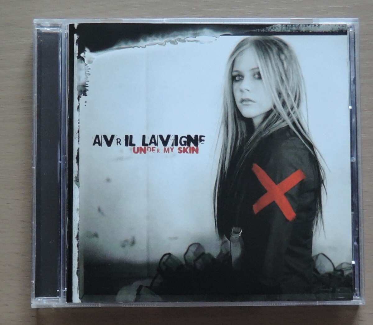 CD▽ AVRIL LAVIGNE ▽ UNDER MY SKIN ▽ 輸入盤 ▽拍卖