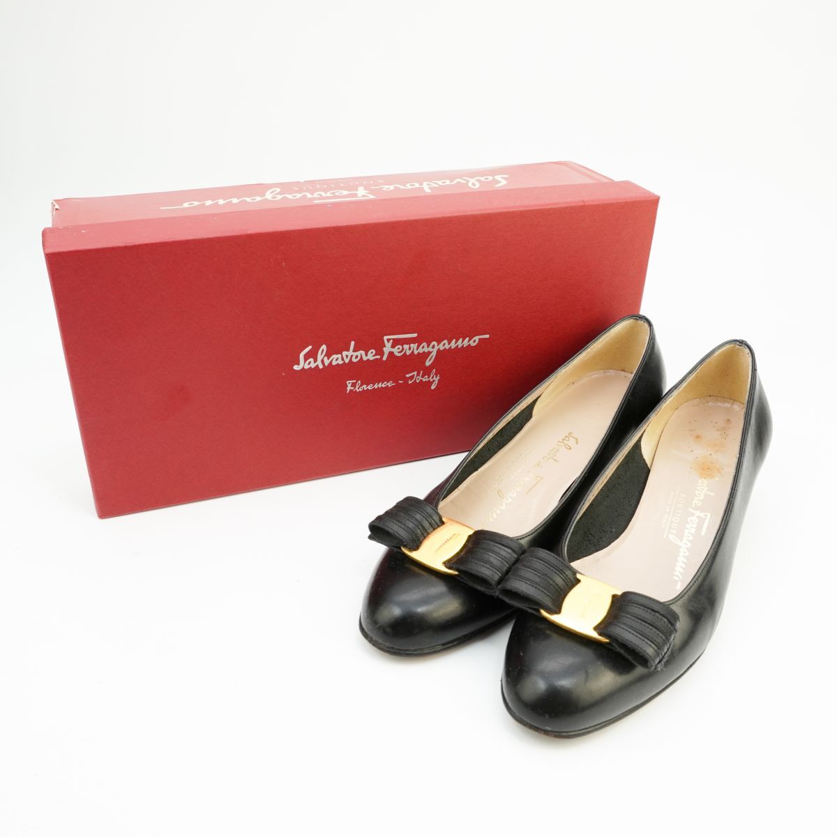 Salvatore Ferragamo サルヴァトーレフェラガモ 5 1/2 23.0 ヴァラリボン パンプス ヒール レザー 黒 ブラック 箱付/KD1拍卖