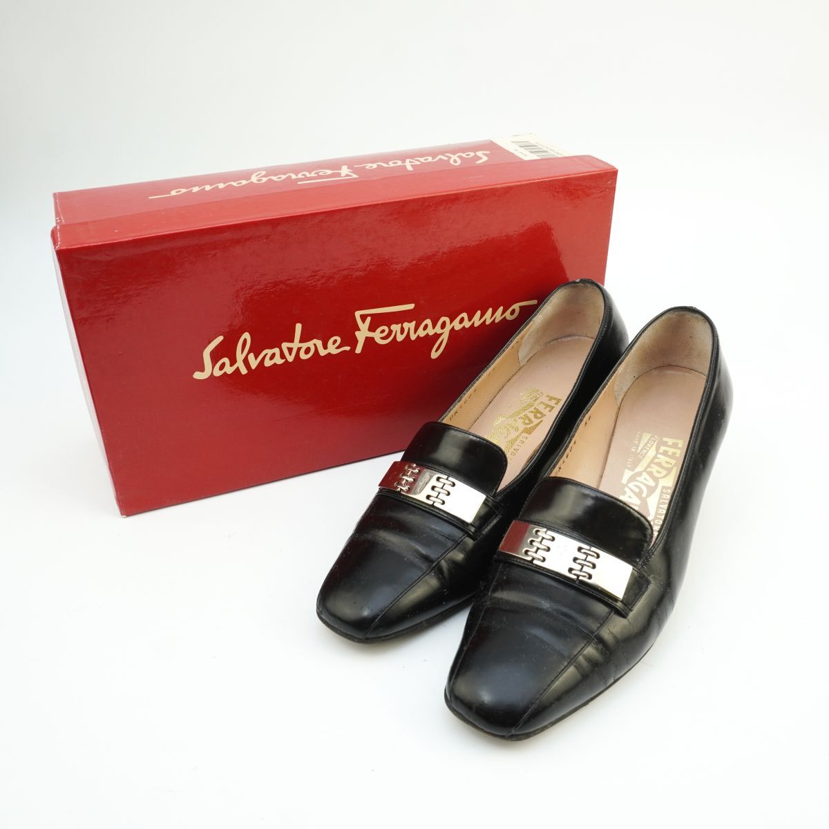 Salvatore Ferragamo サルヴァトーレフェラガモ 5 1/2 22.5 ガンチーニ ヒールパンプス シルバー金具 レザー イタリア製 黒 ブラック/KD15拍卖