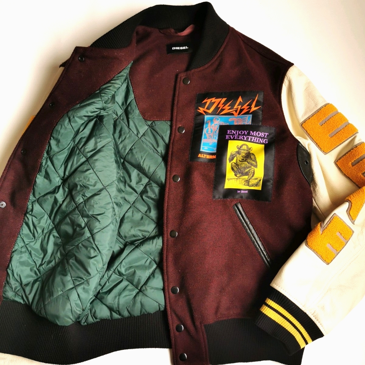 美品/Lサイズ/定価10万! DIESEL ディーゼル 近年モデル スタジャン 袖レザー切替 ワッペン ブルゾン ジャケット 中綿 キルティング 牛革 白拍卖