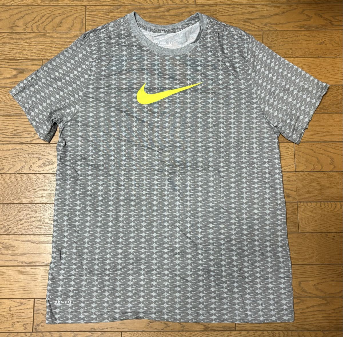 NIKE MEN’S DRI-FIT SHORT SLEEVE T-SHIRTS size-XL(着丈80身幅65) 中古(美品) 送料無料 NCNR拍卖