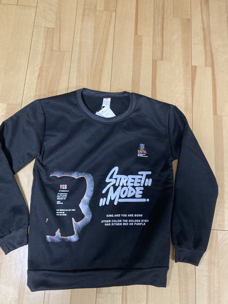 ☆新品未着用☆裏起毛トレーナー ブラック 黒 サイズ記載なし拍卖