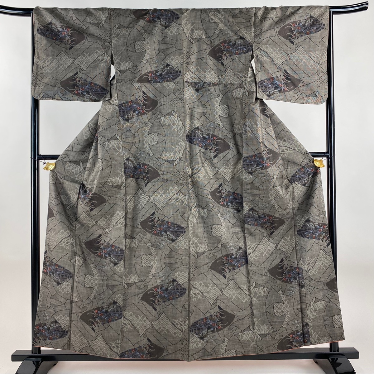 【美品】 紬 身丈157.5cm 裄丈66cm M 袷 草花 幾何学模様 焦茶色 正絹 秀品 【中古】拍卖