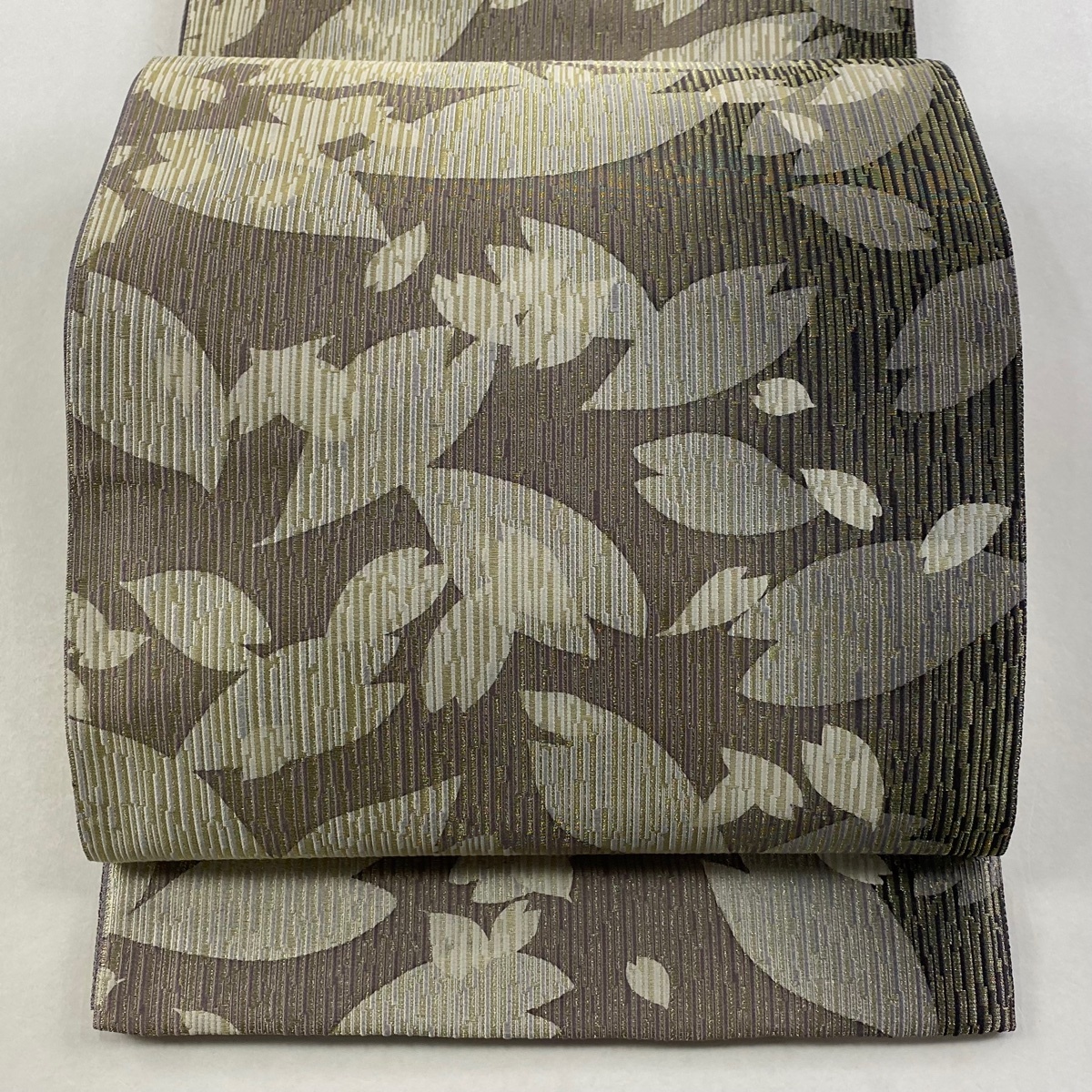 【美品】 袋帯 秀品 花びら ぼかし柄 金糸 灰紫 全通 正絹 【中古】拍卖