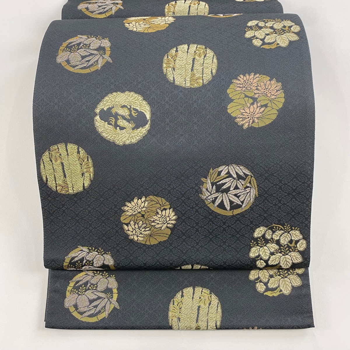 【美品】 袋帯 名品 箔屋清兵衛 落款 花丸文 向かい鳥 箔 墨色 六通 正絹 【中古】拍卖