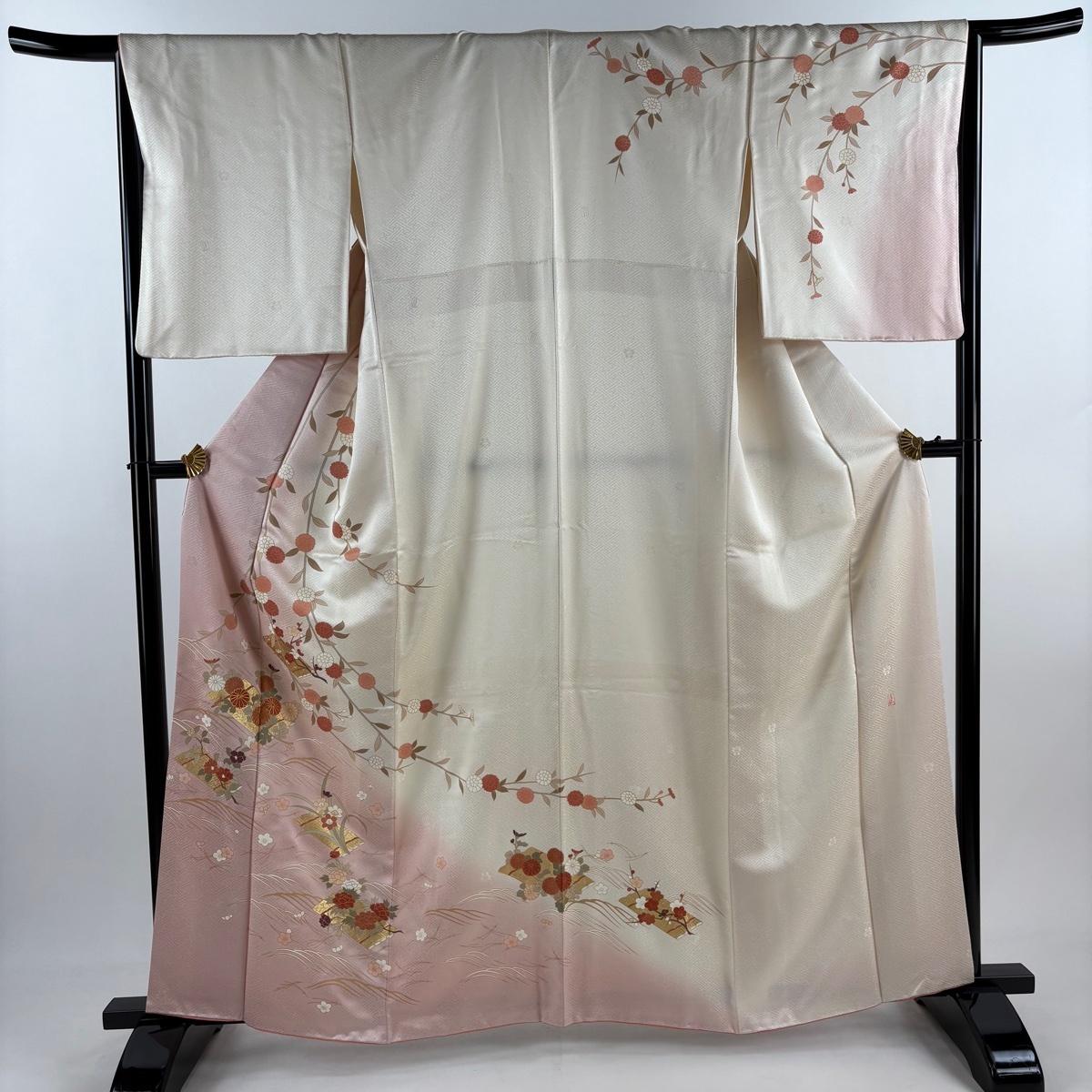 訪問着 身丈162.5cm 裄丈66cm M 袷 吾妻徳穂 鈴乃屋 落款 枝花 花筏 金糸 金彩 クリーム 正絹 逸品 【中古】拍卖