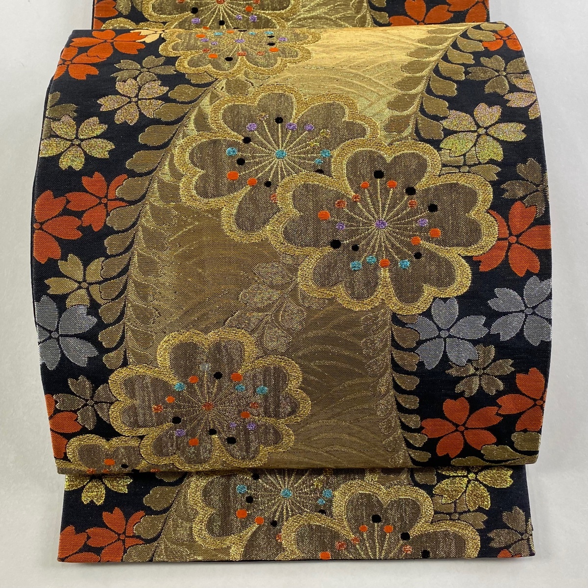 袋帯 秀品 花 波 金糸 箔 黒 六通 正絹 【中古】拍卖