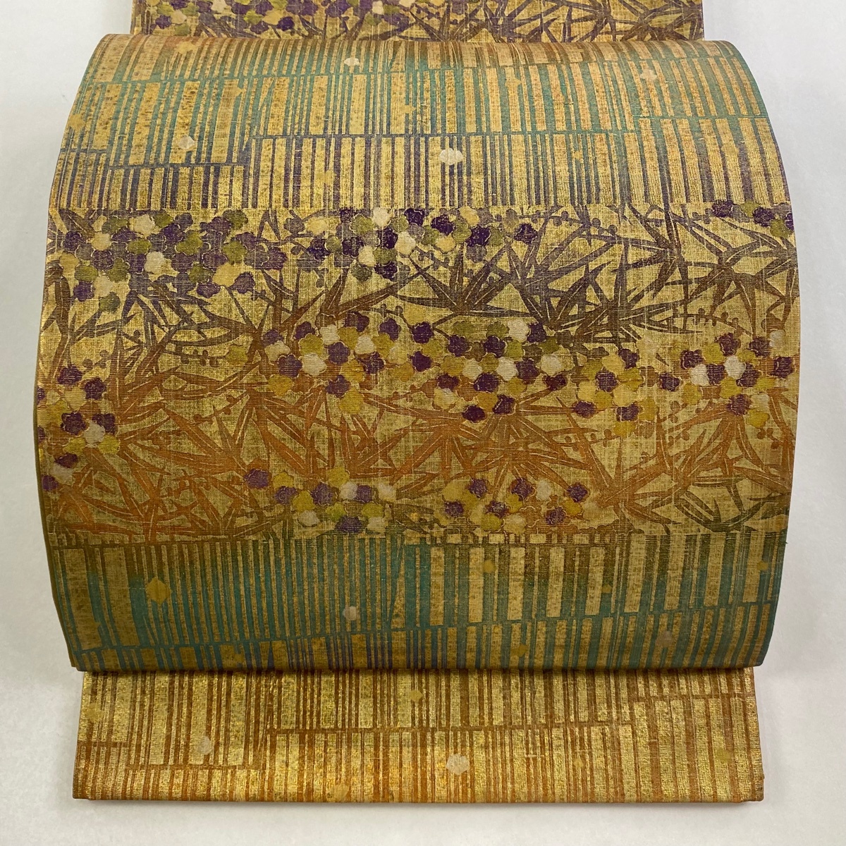 袋帯 逸品 証紙 牛首紬地 梅 笹 金銀彩 金色 六通 正絹 【中古】拍卖