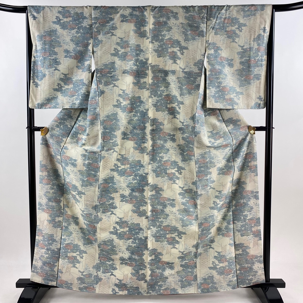 紬 身丈163cm 裄丈66.5cm M 袷 証紙 菊 葉柄 クリーム 正絹 秀品 【中古】拍卖