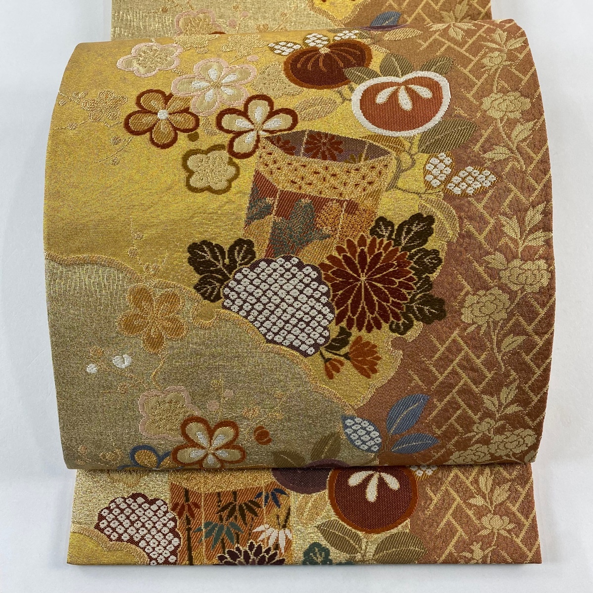 【美品】 袋帯 秀品 貝桶 草花 金糸 箔 金茶 六通 正絹 【中古】拍卖