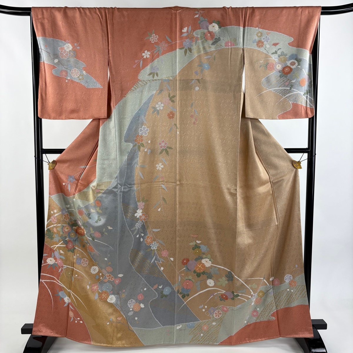 【美品】 訪問着 身丈164.5cm 裄丈67cm M 袷 菊 枝梅 金糸 金彩 サーモンピンク 正絹 秀品 【中古】拍卖