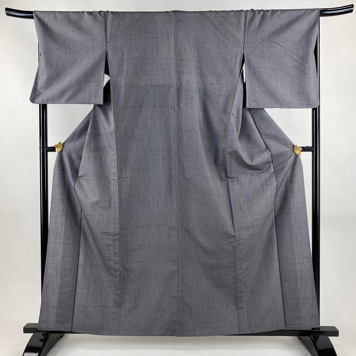 紬 身丈160cm 裄丈67cm M 単衣 赤城紬 奇翠 青柳 草木染 落款 証紙 格子 灰色 正絹 逸品 【中古】拍卖