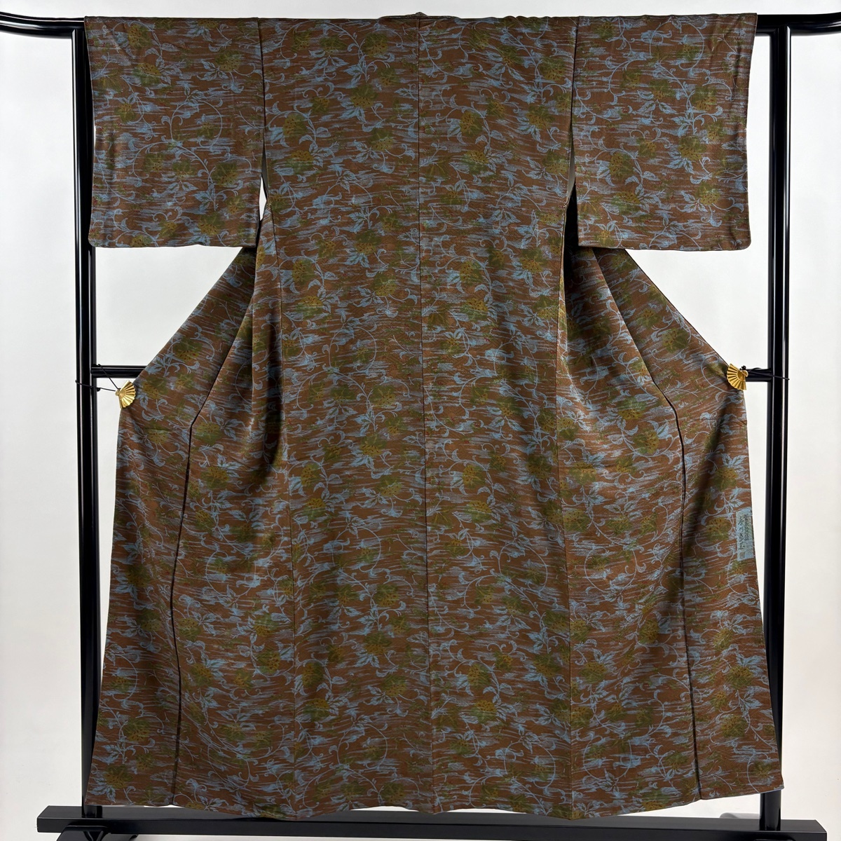 【美品】 小紋 身丈155cm 裄丈63cm S 袷 泥藍染 落款 花唐草 霞 茶色 正絹 秀品 【中古】拍卖