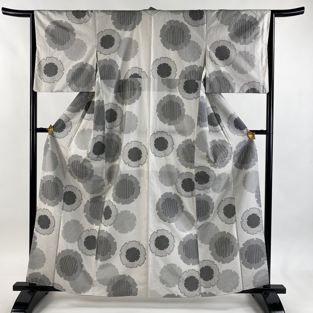 小紋 身丈160.5cm 裄丈64cm M 袷 紬地 雪輪 灰白 正絹 名品 【中古】拍卖