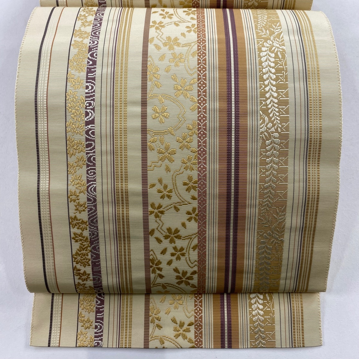 【美品】 名古屋帯 名品 八寸名古屋帯 松葉仕立て 縞 桜 ベージュ 正絹 【中古】拍卖