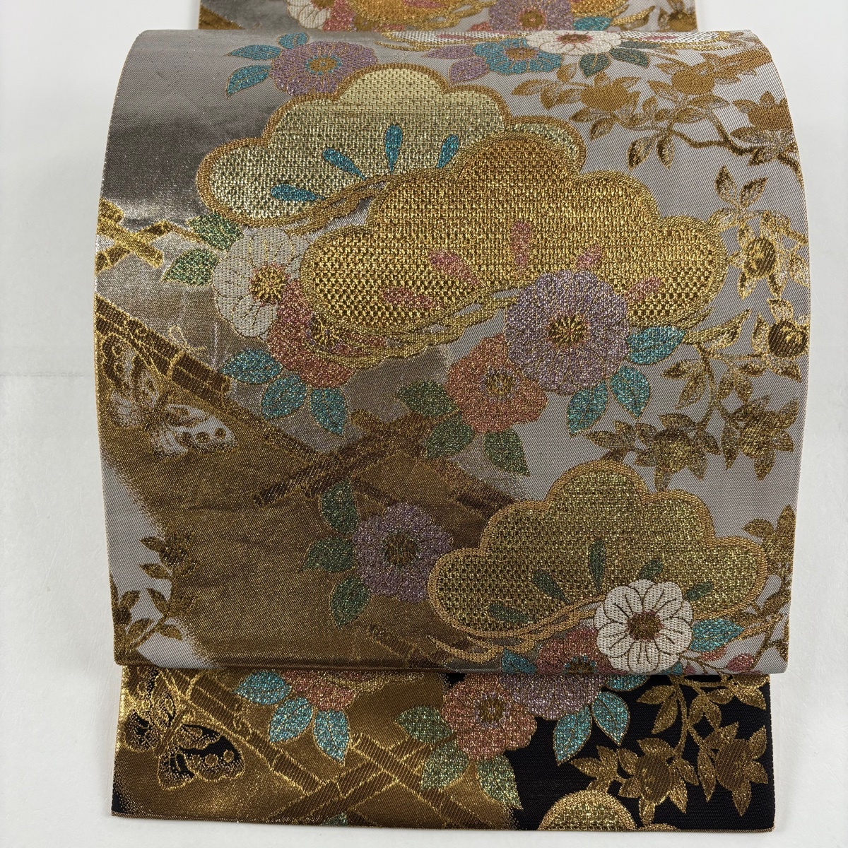 袋帯 秀品 松 草花 金糸 箔 灰色 六通 正絹 【中古】拍卖