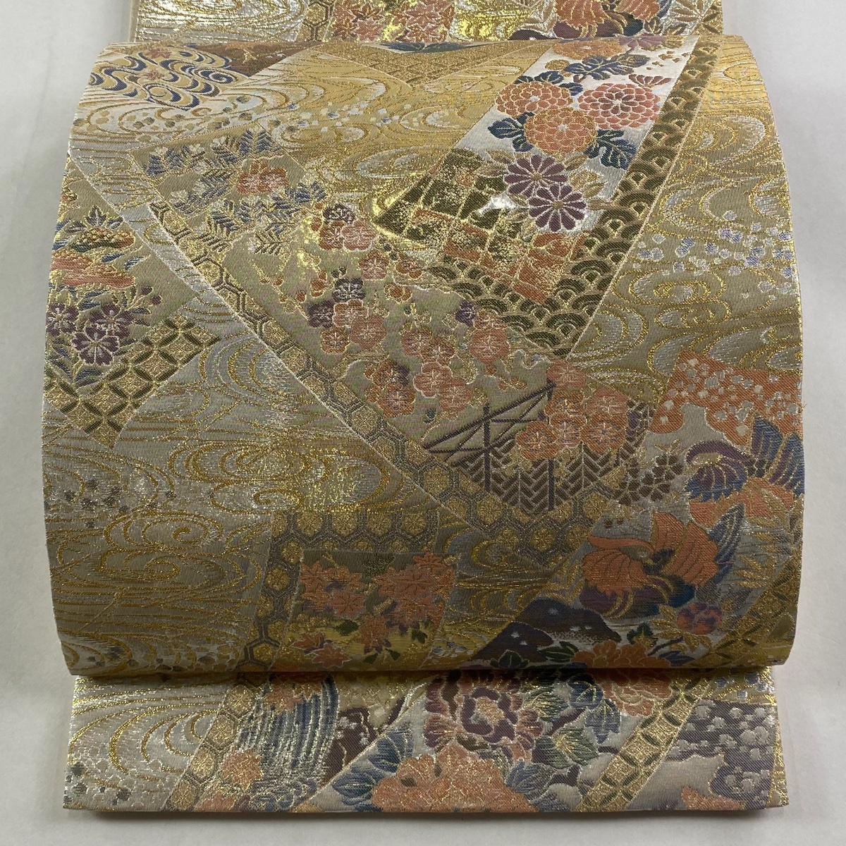 袋帯 秀品 牡丹 鴛鴦 金糸 箔 金色 六通 正絹 【中古】拍卖