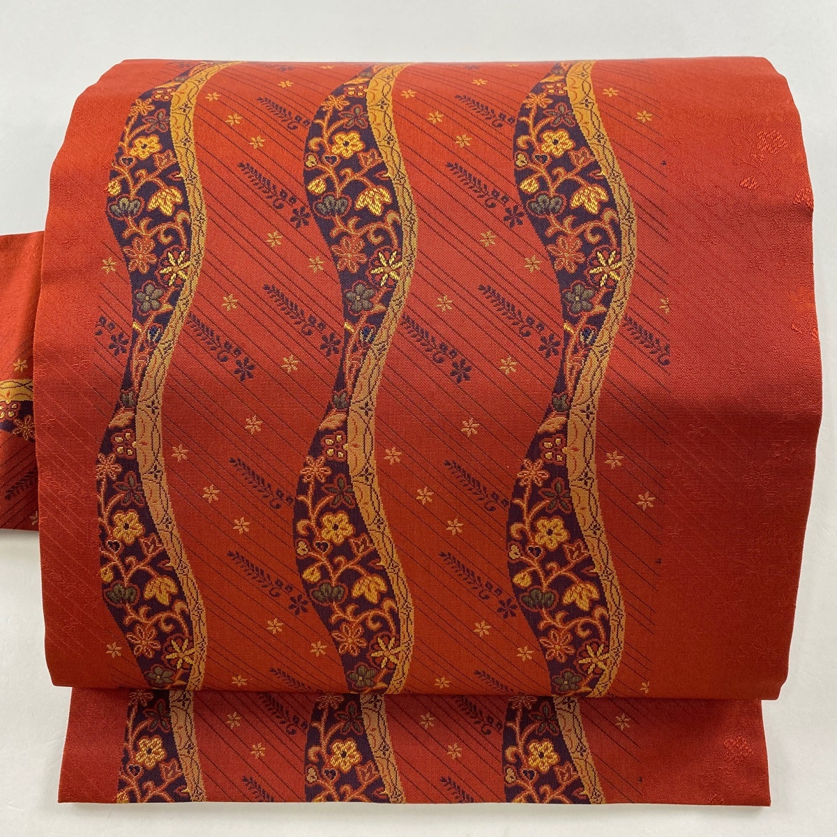 【在庫一掃】 名古屋帯 美品 優品 よろけ縞 草花 赤茶 正絹 【中古】拍卖