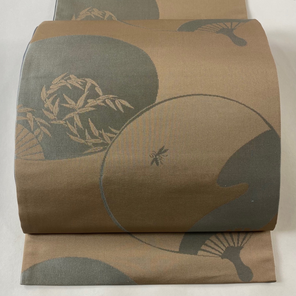 【在庫一掃】 袋帯 美品 逸品 辻村ジュサブロー 落款 うちわ 竹 薄茶色 六通 正絹 【中古】拍卖