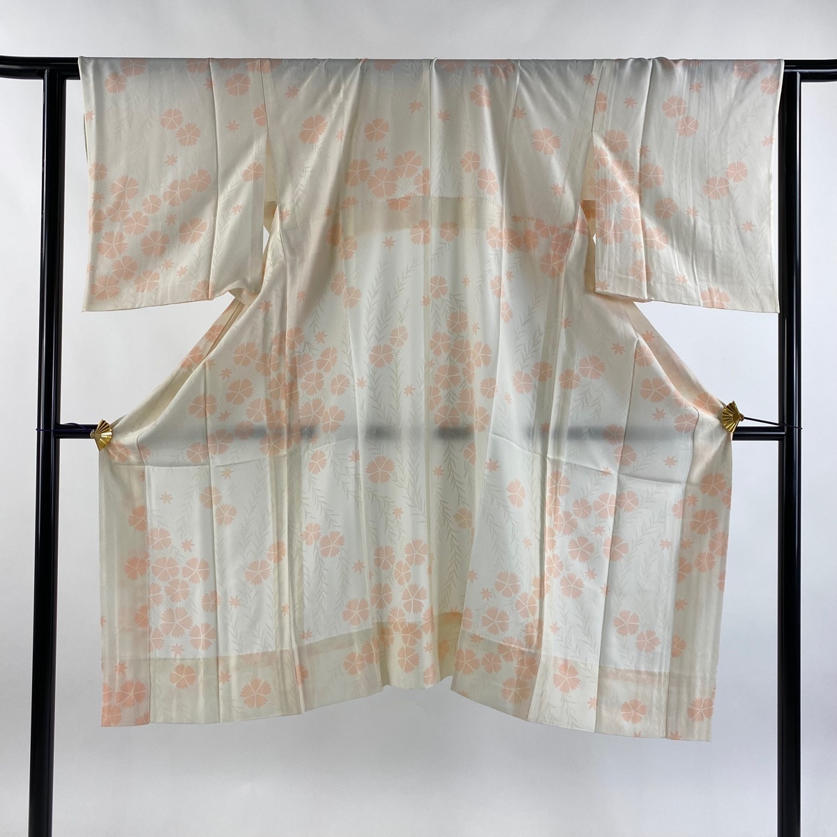 【美品】 長襦袢 身丈122cm 裄丈63cm S 撫子 地紋 ベージュ 正絹 秀品 【中古】拍卖