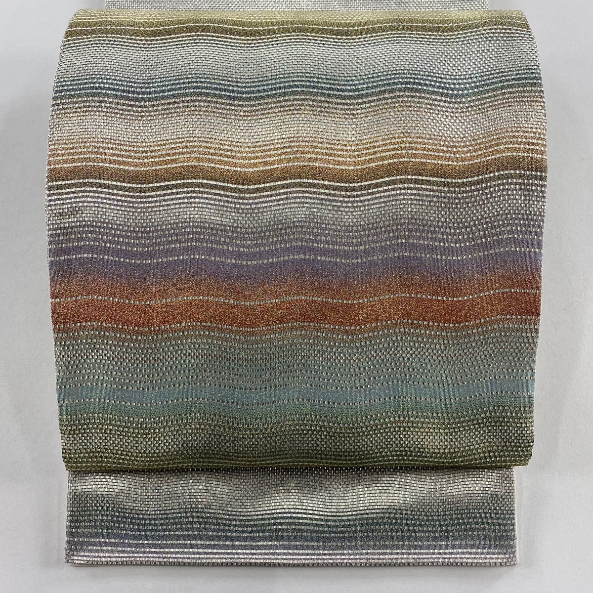 袋帯 秀品 よろけ縞 銀糸 箔 銀色 お太鼓柄 正絹 【中古】拍卖