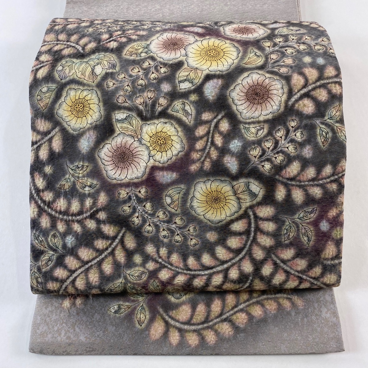 【美品】 袋帯 名品 落款 辻が花柄 金糸 灰紫 お太鼓柄 正絹 【中古】拍卖