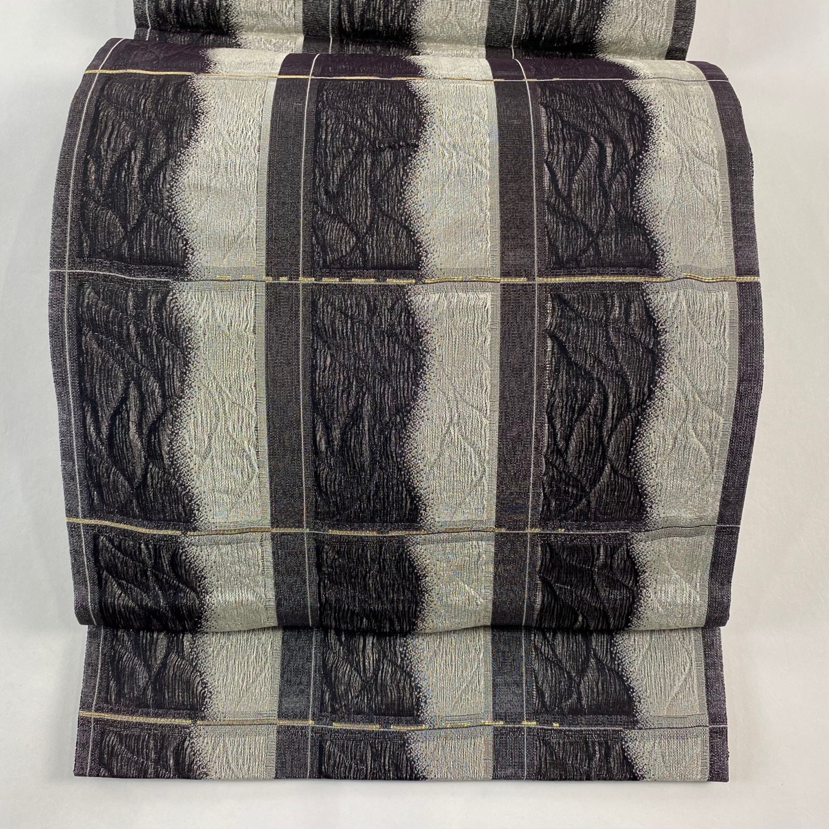 【美品】 袋帯 秀品 格子 幾何学模様 銀糸 箔 灰色 六通 正絹 【中古】拍卖