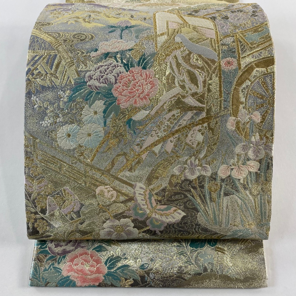 【美品】 袋帯 秀品 御所車草花文 金銀糸 箔 金色 お太鼓柄 正絹 【中古】拍卖