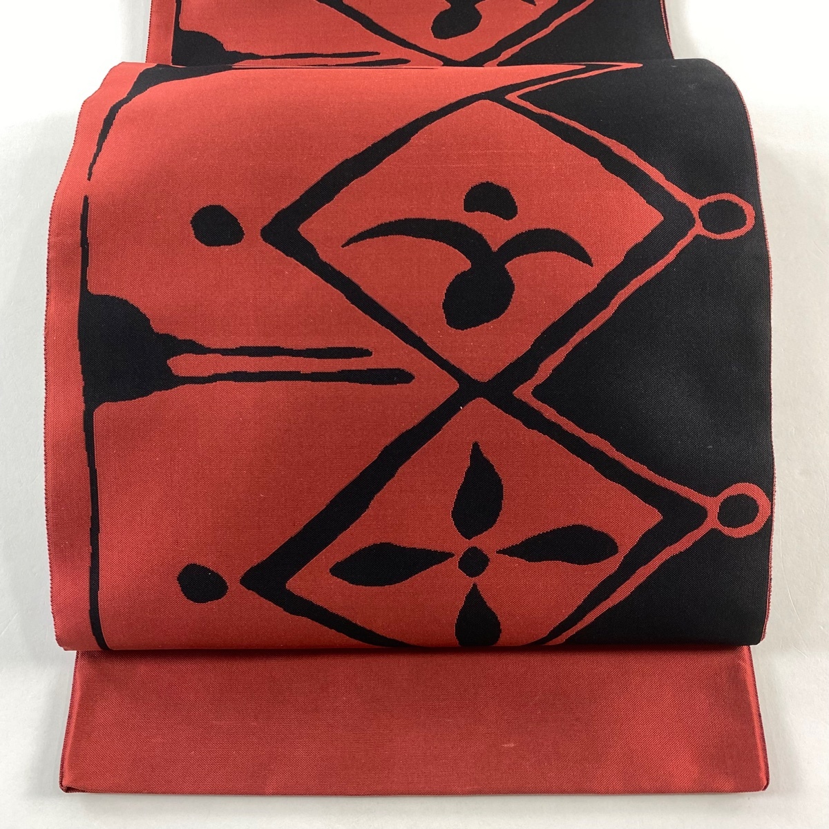 【美品】 袋帯 秀品 証紙 菱 花 赤 全通 正絹 【中古】拍卖