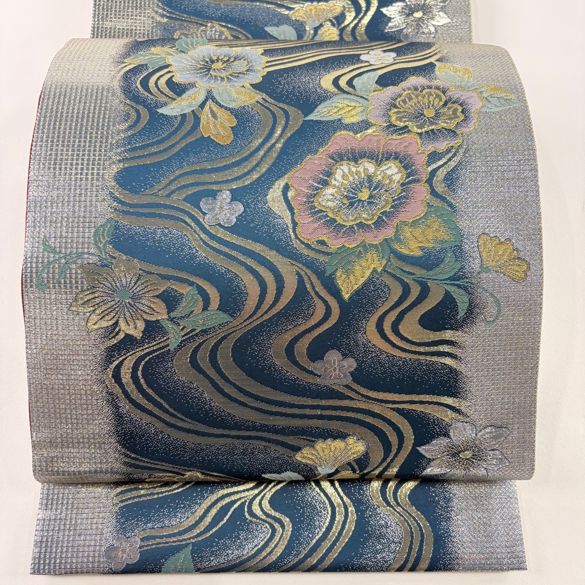 【美品】 袋帯 秀品 草花 流水 金銀糸 箔 銀色 六通 正絹 【中古】拍卖