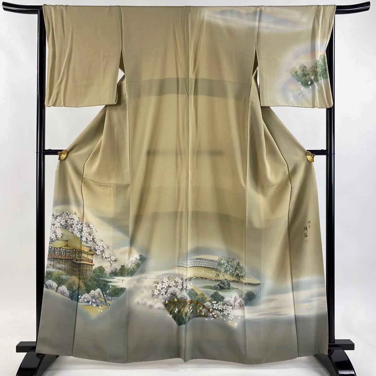 訪問着 身丈164cm 裄丈66cm M 袷 落款 清水寺 桜 ぼかし 薄黄土色 正絹 秀品 【中古】拍卖