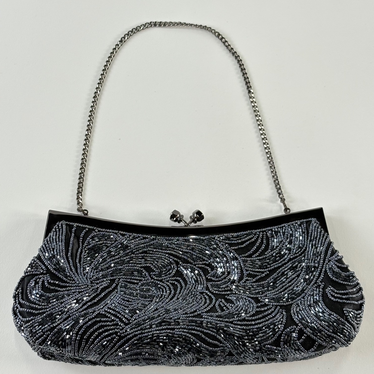 【美品】 和装バッグ 優品 ビーズバッグ フォーマル 幾何学 黒灰 ビーズ 和装小物 【中古】拍卖