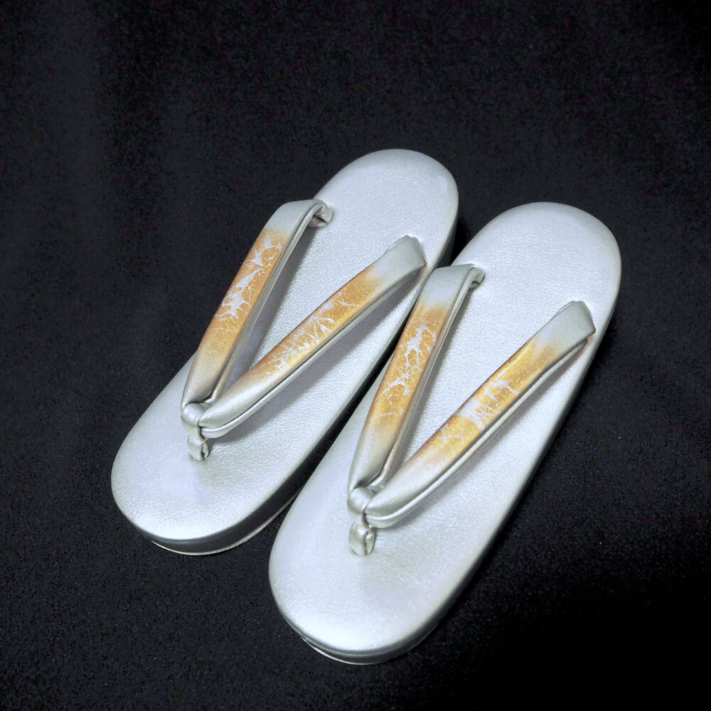 ウレタン草履・シルバーに金⑪ Sサイズ拍卖