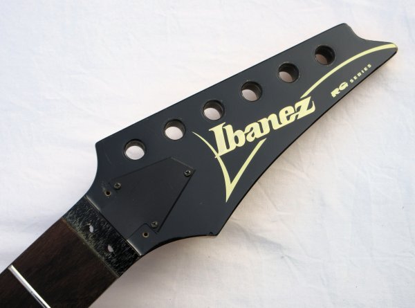 Ibanez アイバニーズ RGネック レギュラースケール24F ボリビアンローズ指板 黒ヘッド 後期銀ロゴ 95年製Ibanez RG670拍卖