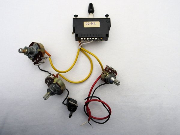 YAMAHA ヤマハ YM-50型スイッチ&電装 1V2T ダイレクトサーキット搭載 300kΩポット 程度良し 88年製YAMAHA RGZⅠ拍卖