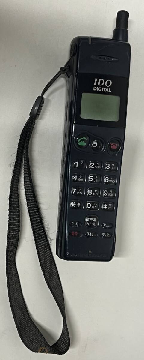 【1円スタート】IDO DIGITAL 携帯電話 ガラケー レトロ携帯電話 本体のみ 充電器なしの為動作未確認 現状品 長期保管品 傷汚れ有拍卖