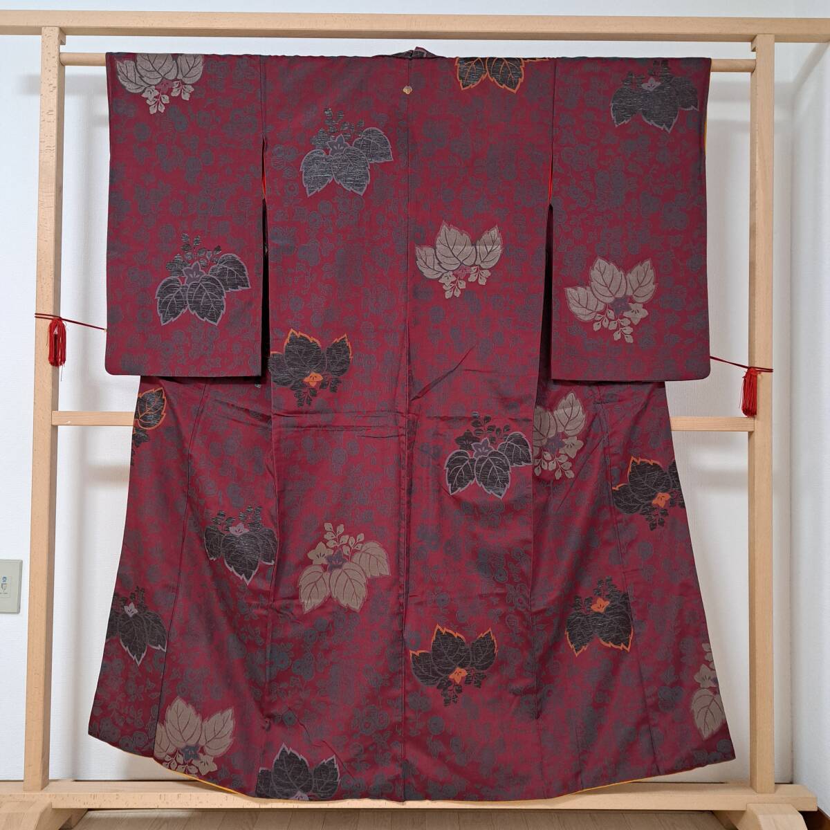 即決■着物の越田■裄64.5身丈156正絹 アンティーク着物 一つ紋 リメイクにも■も07R01拍卖