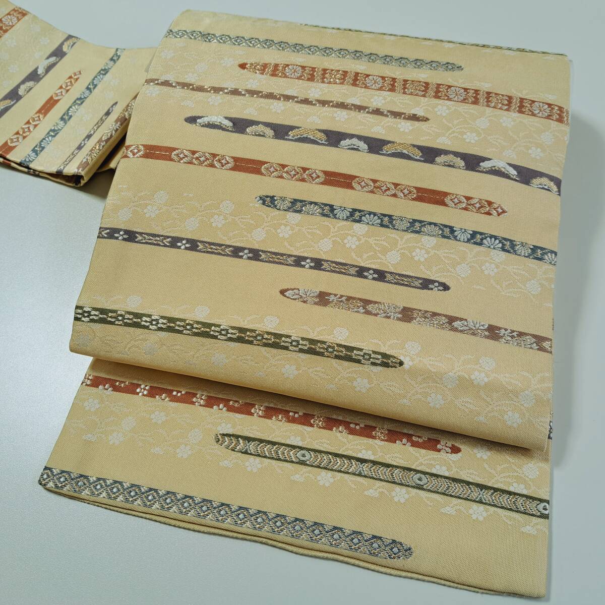 即決■着物の越田■幅30.5 長さ370 正絹 名古屋帯 名古屋仕立て 花唐草 横段 ■も06J05拍卖